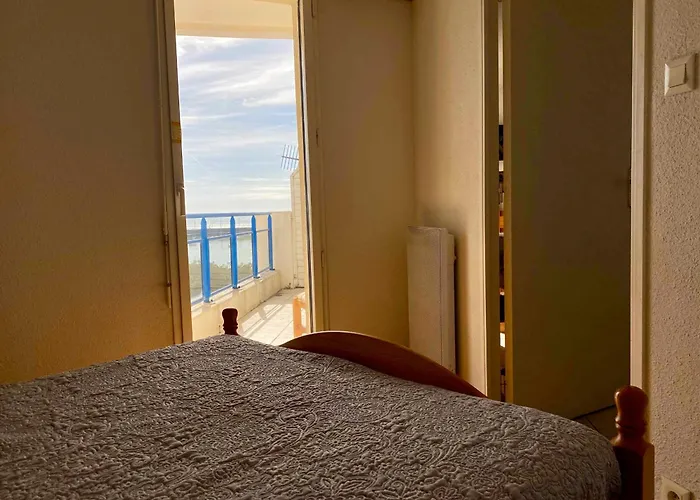 Lumineux Avec Balcon Et Parking Face Au Port, Proche Océan - Fr-1-336-160 * Jard-sur-Mer