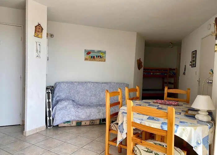 Lumineux Avec Balcon Et Parking Face Au Port, Proche Océan - Fr-1-336-160 Appartement *